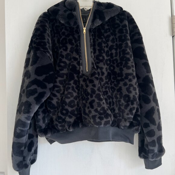 NWT Jordan Court-To-Runway Women's Fleece Novelty Leopard Hoodie Sz Small - Picture 3 of 4